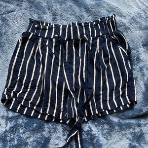 Ruffled Waist Shorts